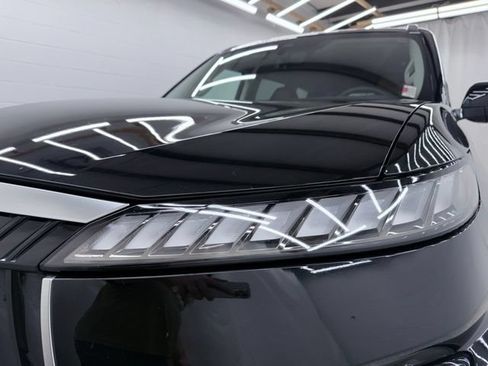 Used 2025 INFINITI QX80 Sensory AWD/4WD image 7
