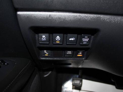 Used 2017 Nissan Pathfinder SL w/ SL Premium Package AWD/4WD image 28