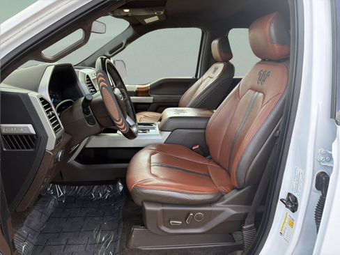 Used 2018 Ford F150 King Ranch image 18