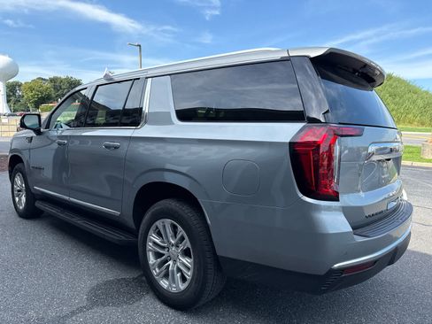 Used 2024 GMC Yukon XL SLT w/ SLT Premium Package AWD/4WD image 5
