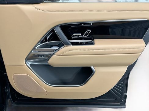 New 2026 Land Rover Range Rover SE image 25