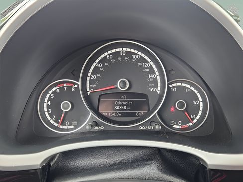 Used 2015 Volkswagen Beetle 1.8T FWD image 19