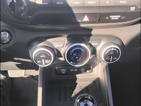 New 2026 Hyundai Venue SEL image 25