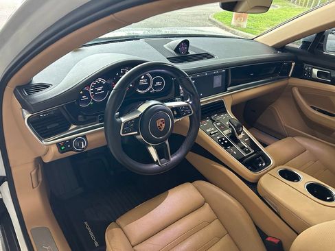 Used 2018 Porsche Panamera w/ Premium Package Plus RWD image 6