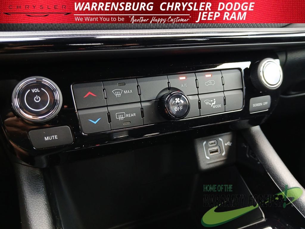 New 2026 Jeep Compass Latitude AWD/4WD image 23