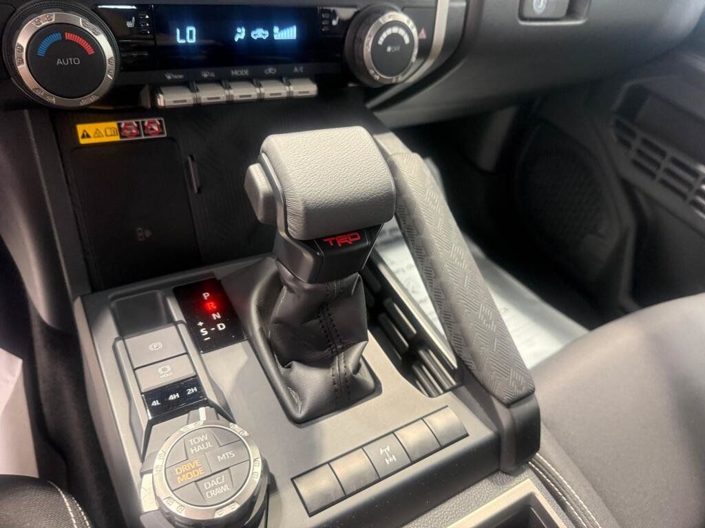 Used 2024 Toyota Tacoma TRD Off-Road w/ TRD Off Road Upgrade Package AWD/4WD image 35