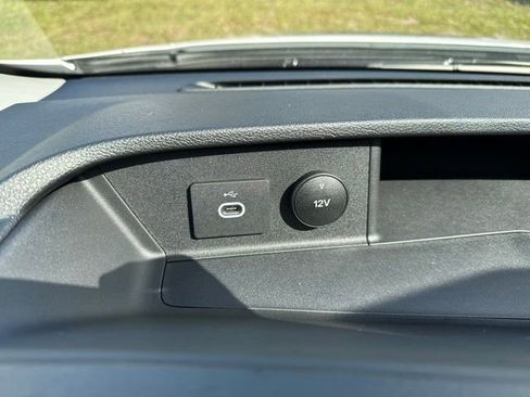 New 2025 Ford Transit 250 Base image 19