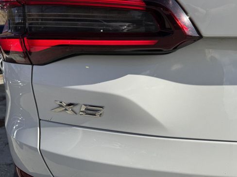 Used 2021 BMW X5 sDrive40i w/ Convenience Package image 21