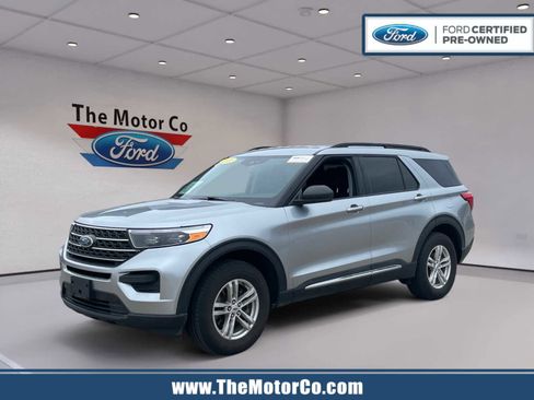 Certified 2022 Ford Explorer XLT w/ Class IV Trailer Tow Package AWD/4WD image 1