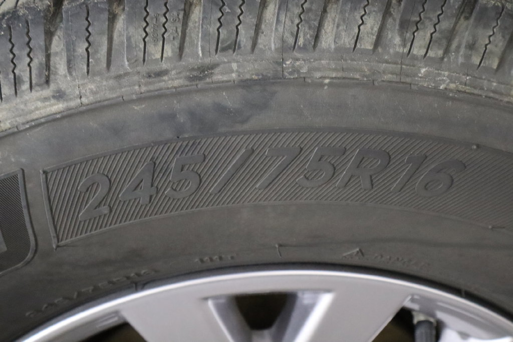 Used 2018 Toyota Tacoma SR5 RWD image 35