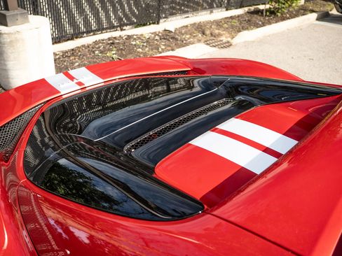 Used 2023 Ferrari 296 GTS RWD image 29