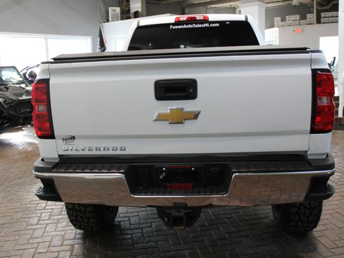 Used 2018 Chevrolet Silverado 2500 W/T w/ WT Convenience Package image 6