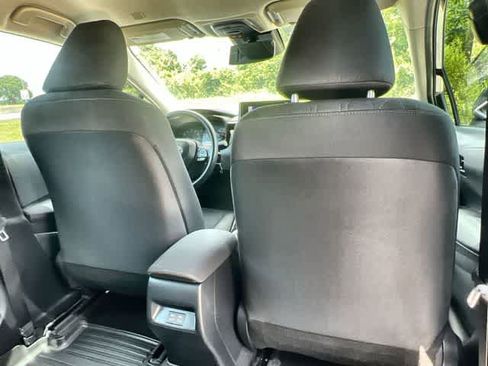 Used 2025 Toyota Corolla LE FWD image 13