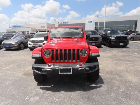 Used 2019 Jeep Wrangler Unlimited Rubicon w/ Cold Weather Group AWD/4WD image 5