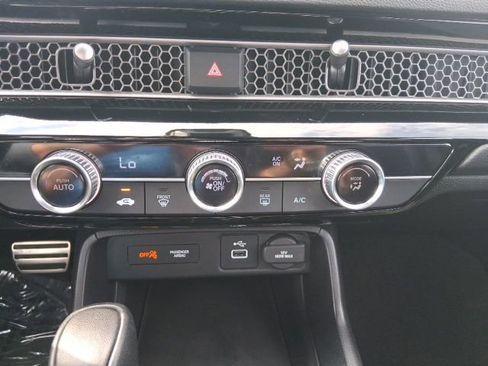 Used 2023 Honda Civic Sport image 23