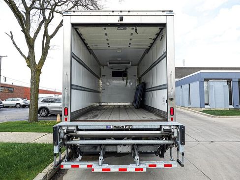 Used 2023 Ford F650 2WD Regular Cab Super Duty image 5