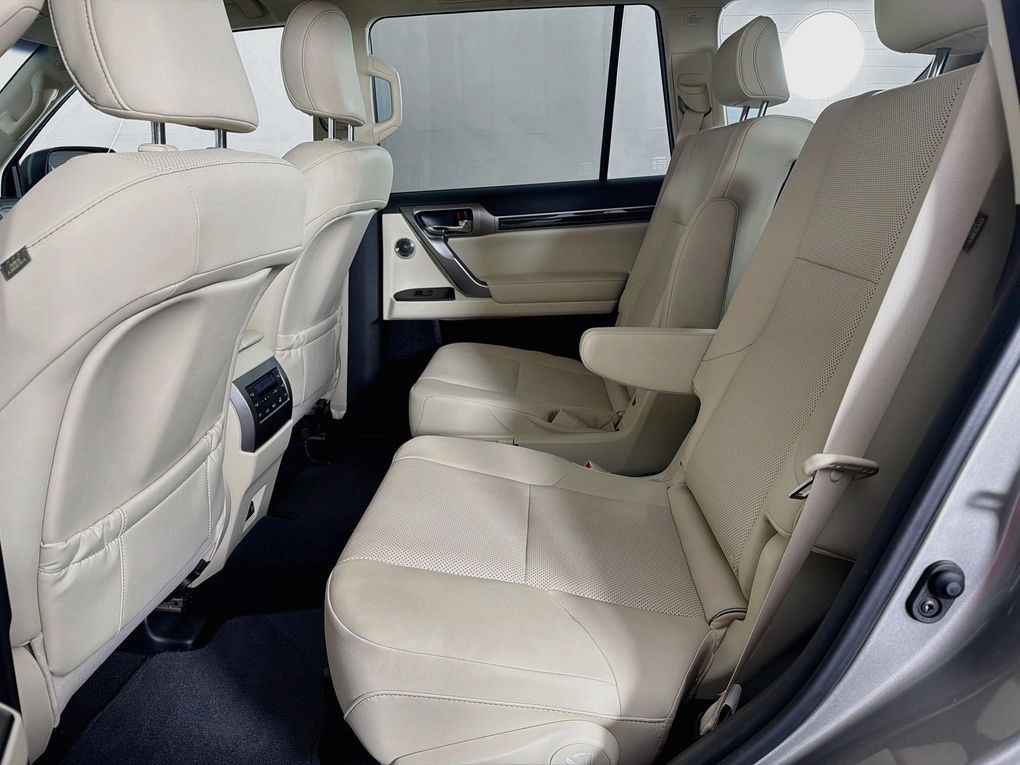 Used 2023 Lexus GX 460 Premium AWD/4WD image 37