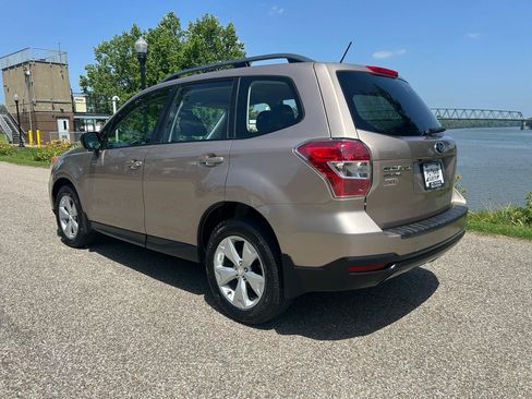 Used 2015 Subaru Forester 2.5i w/ Alloy Wheel Package AWD/4WD image 3