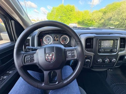 Used 2017 RAM 1500 Express w/ Black Ram 1500 Express Group AWD/4WD image 13