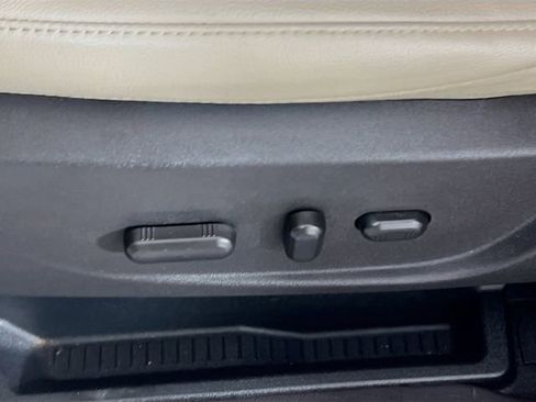 Used 2018 Ford Escape Titanium image 20