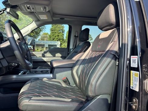 Used 2026 Ford F250 Lariat w/ Black Appearance Package AWD/4WD image 9
