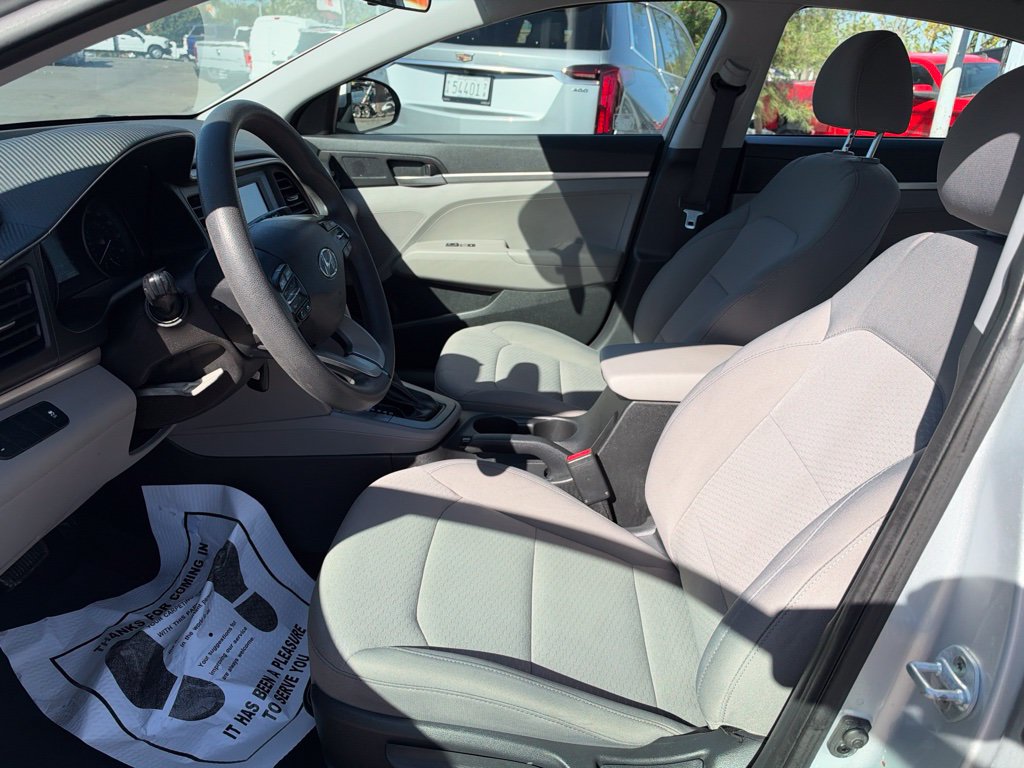 Used 2019 Hyundai Elantra SE FWD image 10