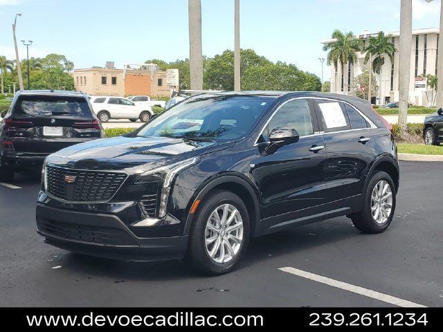 Certified 2023 Cadillac XT4 Luxury FWD image 1