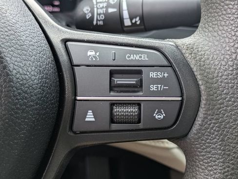 Used 2025 Honda Accord SE image 27