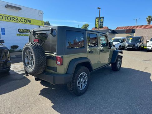 Used 2013 Jeep Wrangler Unlimited Rubicon w/ Max Tow Pkg image 8