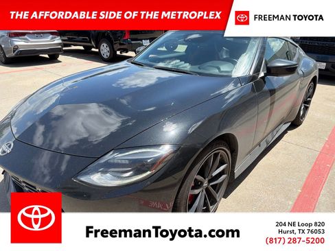 Used 2024 Nissan Z Performance w/ Floor Mat Package RWD image 1