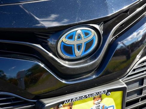 Used 2018 Toyota Camry LE w/ Audio Package image 10