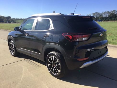 New 2026 Chevrolet TrailBlazer LT w/ Convenience Package image 8
