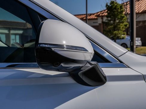 Used 2024 Genesis GV70 2.5T w/ Advanced Package image 10