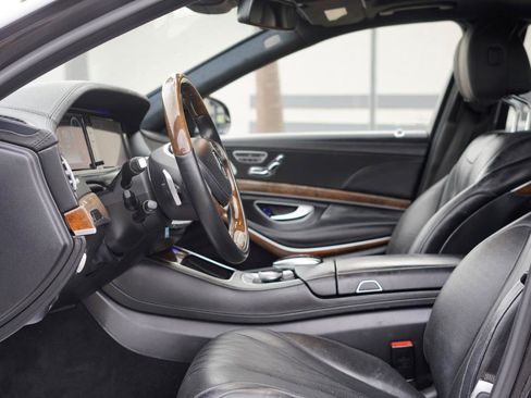 Used 2015 Mercedes-Benz S 550 Sedan w/ Sport Package image 7