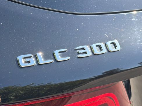 Used 2021 Mercedes-Benz GLC 300 4MATIC w/ Driver Assistance Package image 39