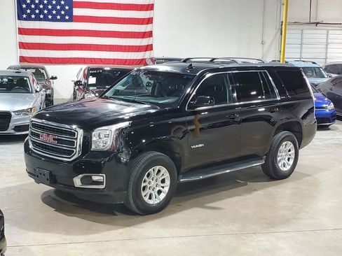 Used 2016 GMC Yukon SLE image 41