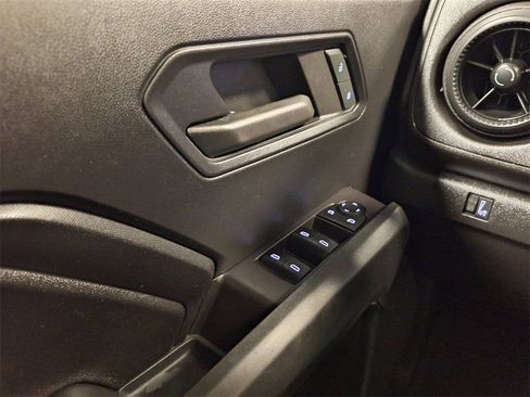 Used 2023 Chevrolet Colorado W/T image 19