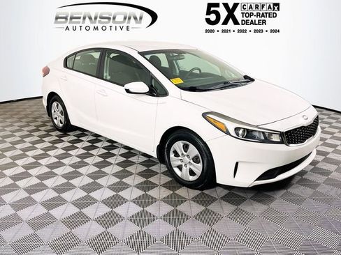 Used 2017 Kia Forte LX FWD image 1
