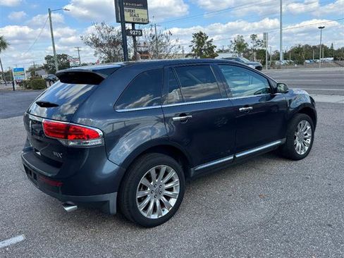 Used 2014 Lincoln MKX FWD w/ Equipment Group 102A image 4