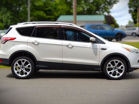 Used 2013 Ford Escape Titanium w/ Parking Technology Pkg AWD/4WD image 4