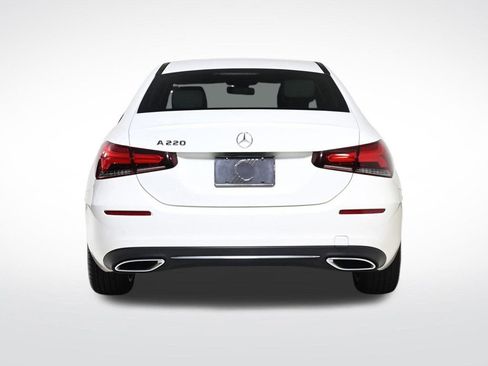 Used 2021 Mercedes-Benz A 220 image 4