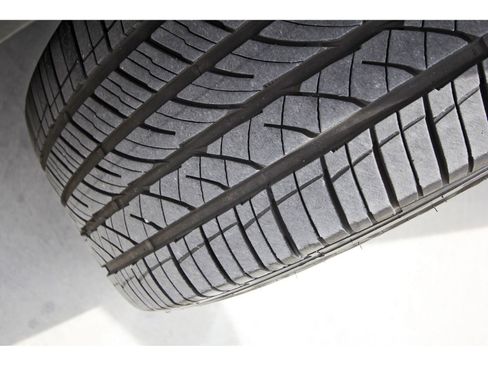 Used 2023 Tesla Model Y Long Range image 29