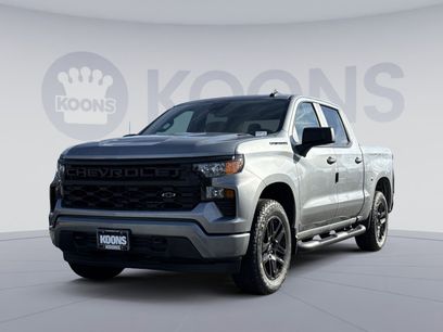 New 2026 Chevrolet Silverado 1500 Custom w/ Turbomax Blackout Package