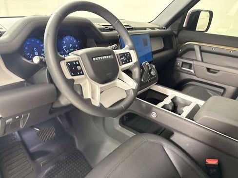 Used 2026 Land Rover Defender 110 S AWD/4WD image 21