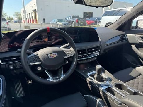 Used 2026 Cadillac CT5 V Blackwing w/ Carbon Fiber 2 Package RWD image 9