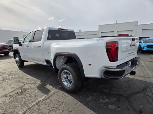 New 2026 GMC Sierra 3500 SLT w/ SLT Convenience Package image 3