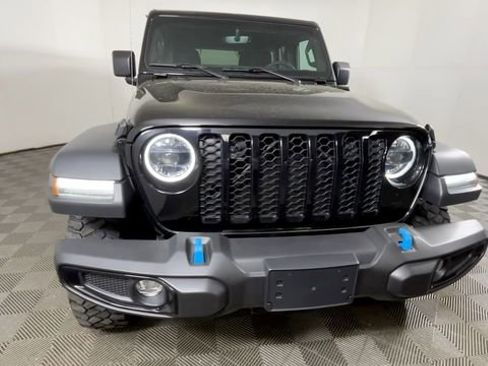 Used 2023 Jeep Wrangler Unlimited w/ 8.4" Radio Group AWD/4WD image 12
