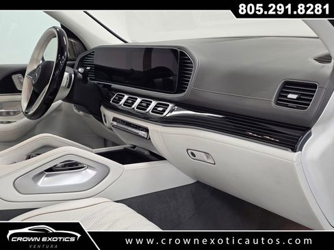 Used 2024 Mercedes-Benz Maybach GLS 600 4MATIC image 15