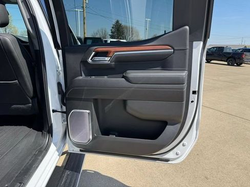 Used 2022 GMC Sierra 1500 Denali w/ Denali Reserve Package AWD/4WD image 23