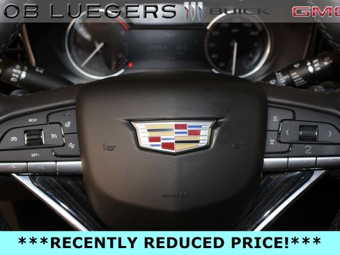 Certified 2025 Cadillac XT6 Premium Luxury FWD image 27